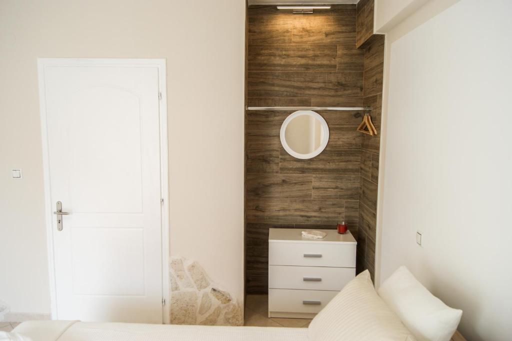 My Oneiro Apartments - 9