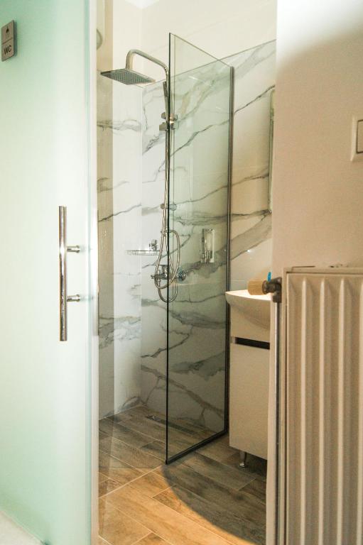 My Oneiro Apartments - 10