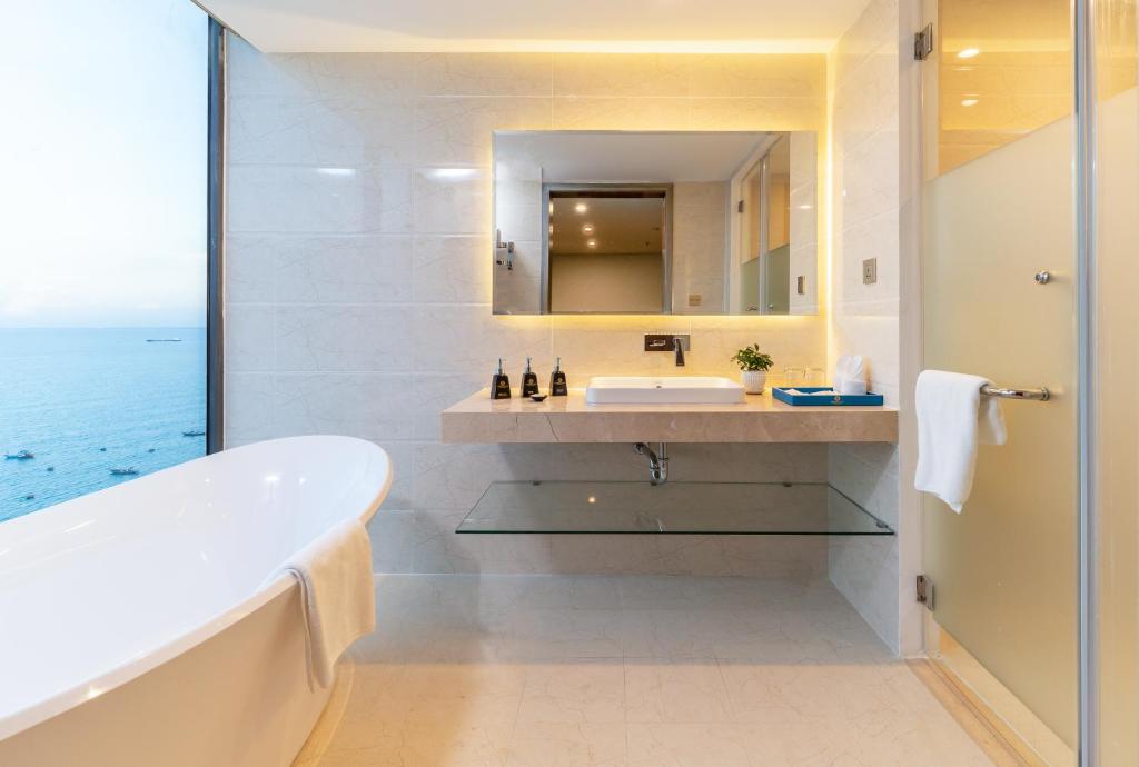 Suite Có Giường Cỡ King Nhìn Ra Biển