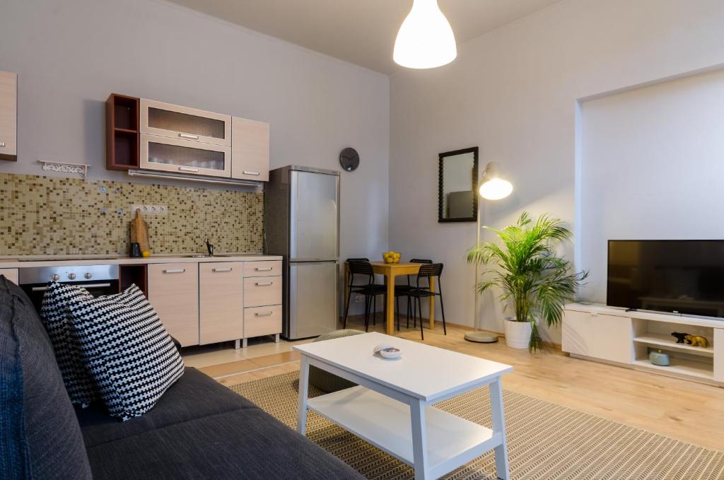 Kuchyňa alebo kuchynka v ubytovaní I30 Studio Apartment In Central Location.