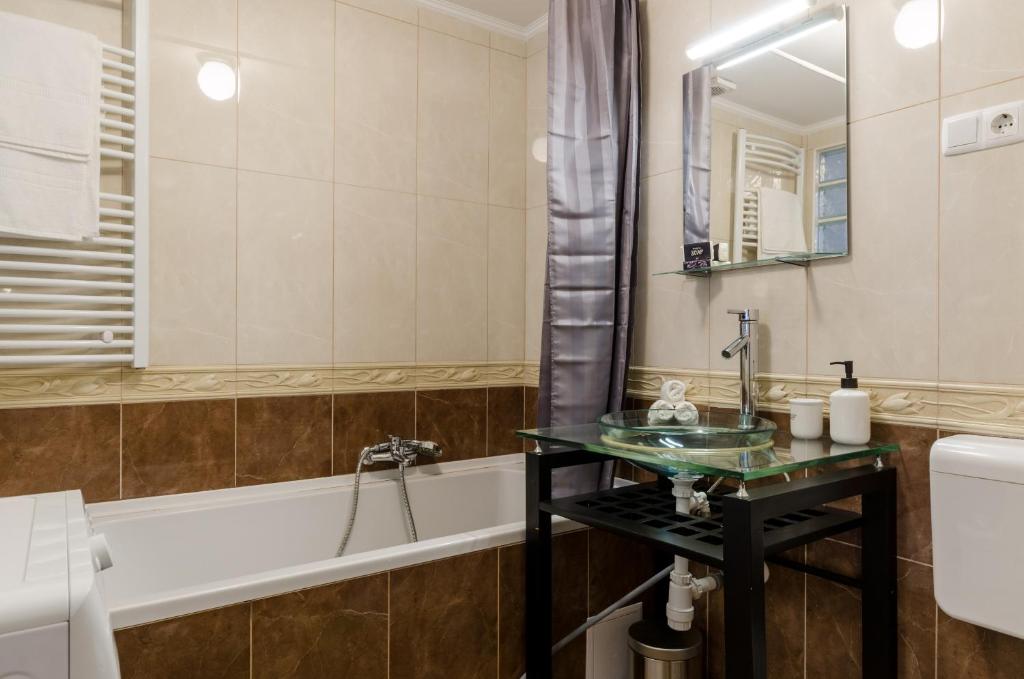 Kúpeľňa v ubytovaní I30 Studio Apartment In Central Location.