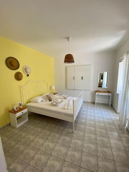 Hera Apartment, Town of Poros Island - Housity