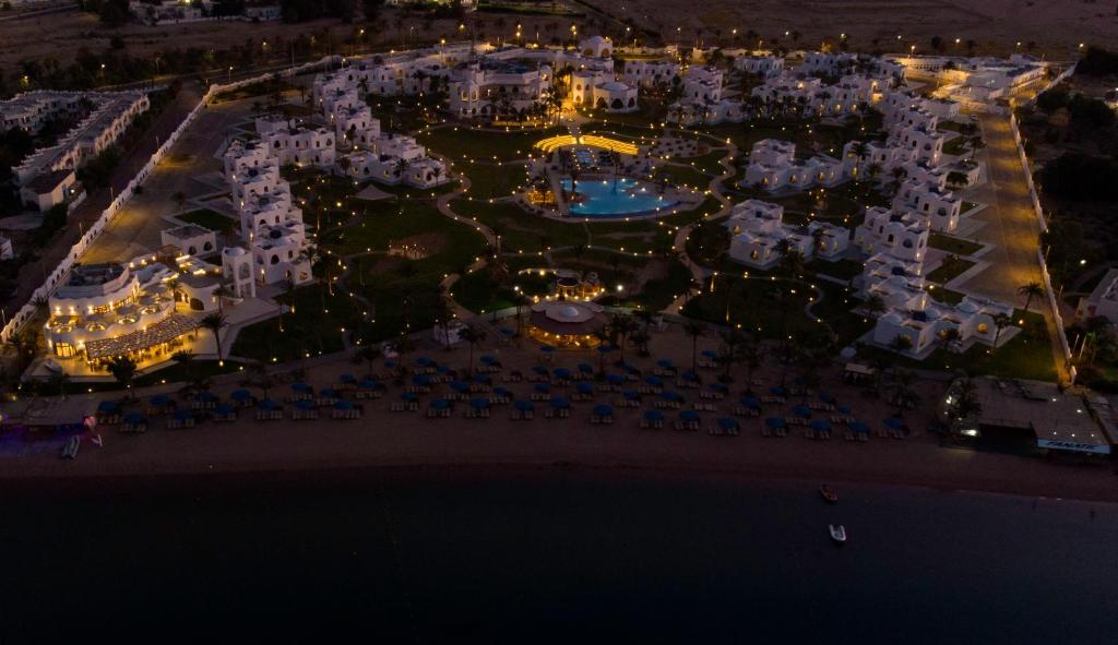 Letecký snímek ubytování Safir Dahab Resort