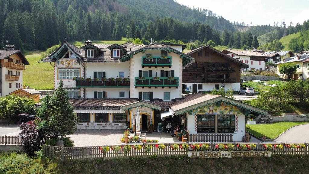 Příroda nedaleko hotelu