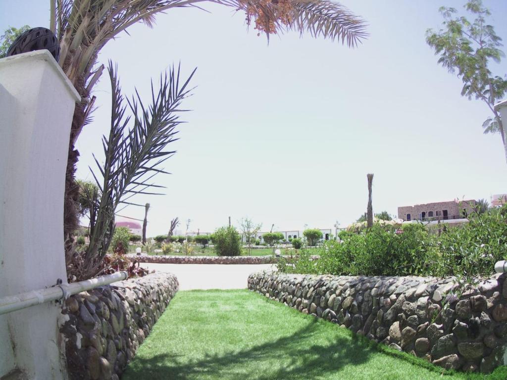 Giardino di Dolphin Continental Hotel