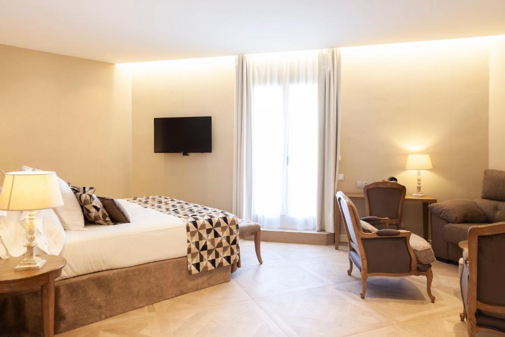 Lamaro Hotel - Family Suite