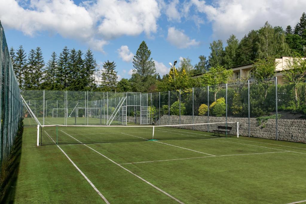 Tenis a/nebo squash v ubytování Korona Żywca nebo okolí