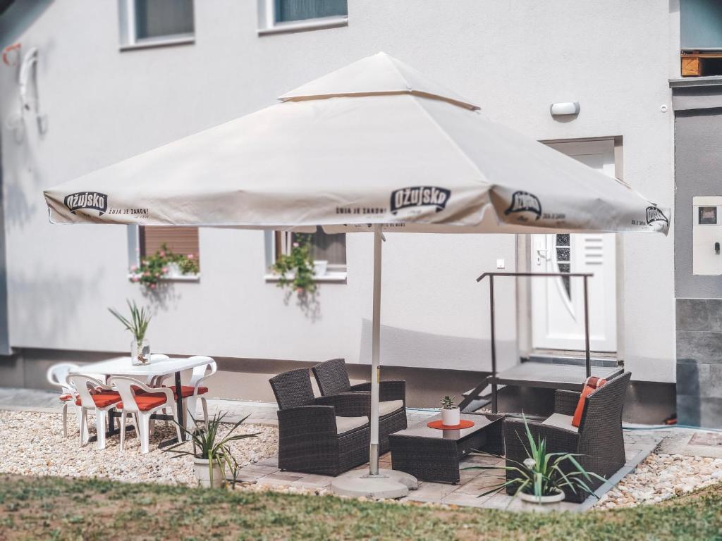 Fotografie z fotogalerie ubytování Villa-Apartments Bognar v destinaci Velika