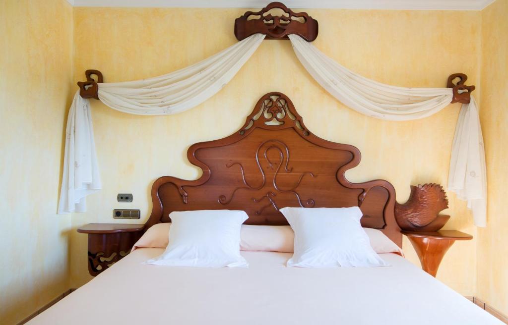 Hotel Restaurant Cal Petit - Double Room With Spa Bath