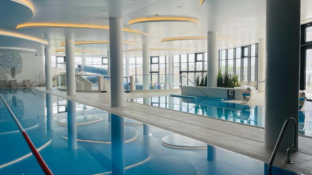 Bazén v ubytování POLANKI AQUA INDUSTRIAL nielimitowany dostęp do BASENÓW - SAUN - miejsce postojowe FREE nebo v jeho okolí