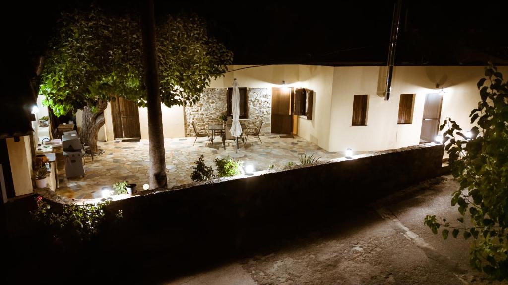 Fotografie z fotogalerie ubytování Nikolas House v destinaci Xirokámbion