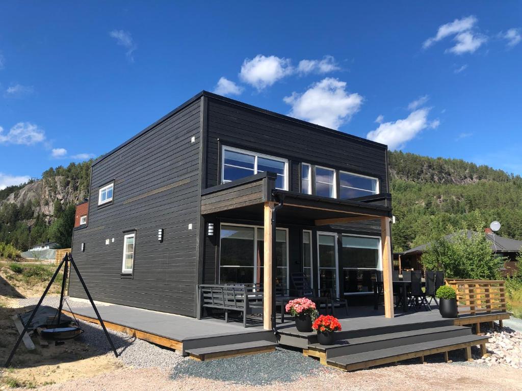 Hytte nær vannet, jacuzzi og sauna - Maison De Trois Chambres