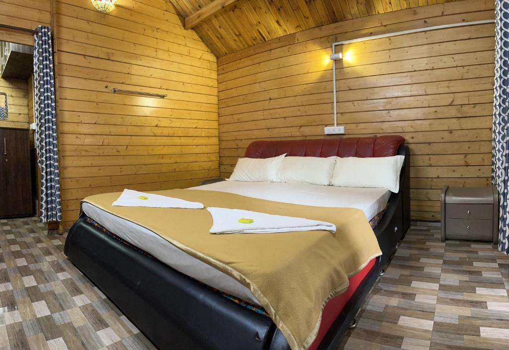 Postel nebo postele na pokoji v ubytování LAZY RETREAT