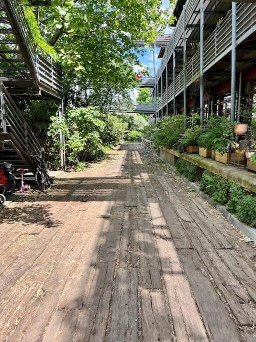 Vonkajšia záhrada v ubytovaní Ravissant loft avec parking souterrain gratuit sur place