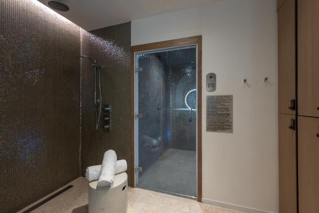 Koupelna v ubytování Suites at SLS Lux Brickell managed by CE