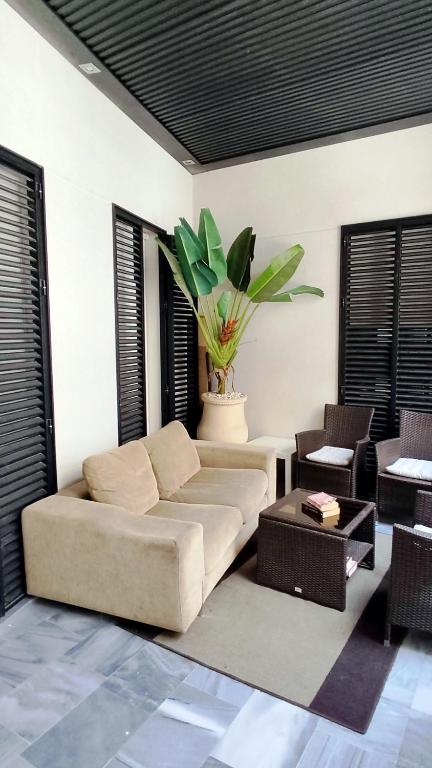 Selecta Elegante Apartamento con Patio en Centro Historico - Apartamento De Dos Dormitorios