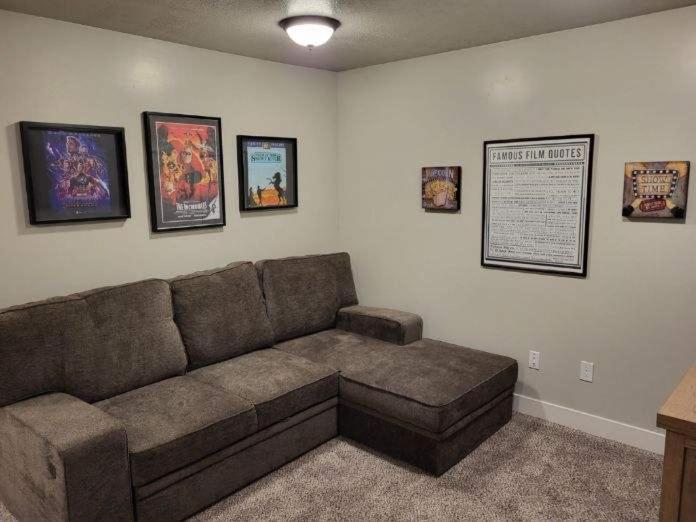 Lovely Condo! W/ free recreational vehicle parking, Garden City