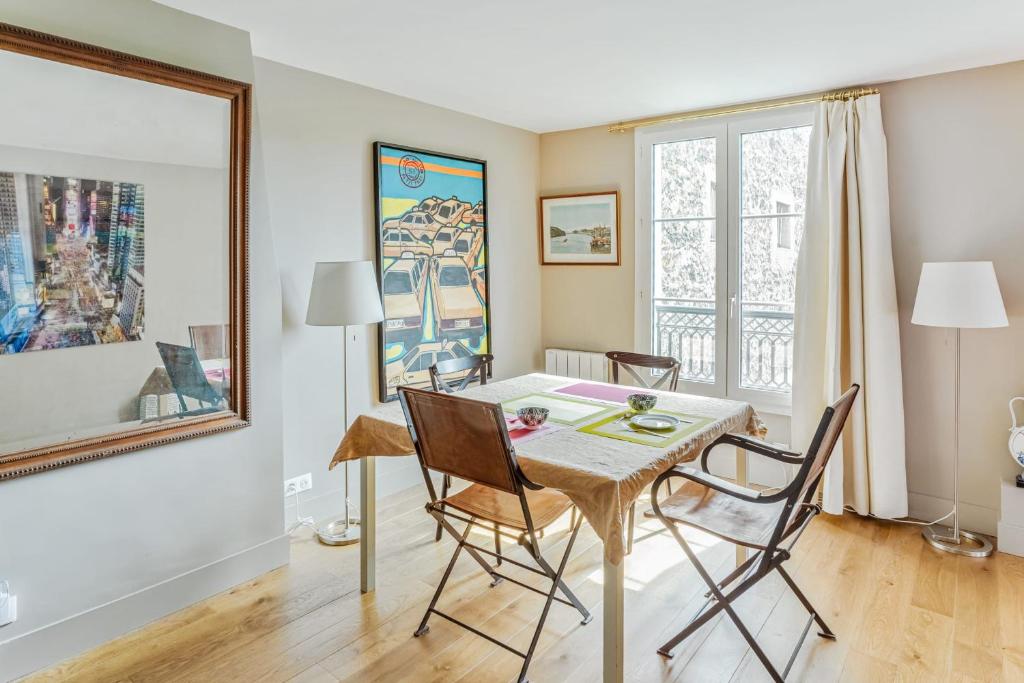 Posedenie v ubytovaní Appartement Barrio - Welkeys
