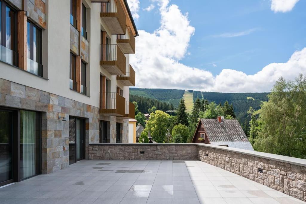 Nespecifikovaný výhled na hory nebo výhled na hory při pohledu z apartmánu