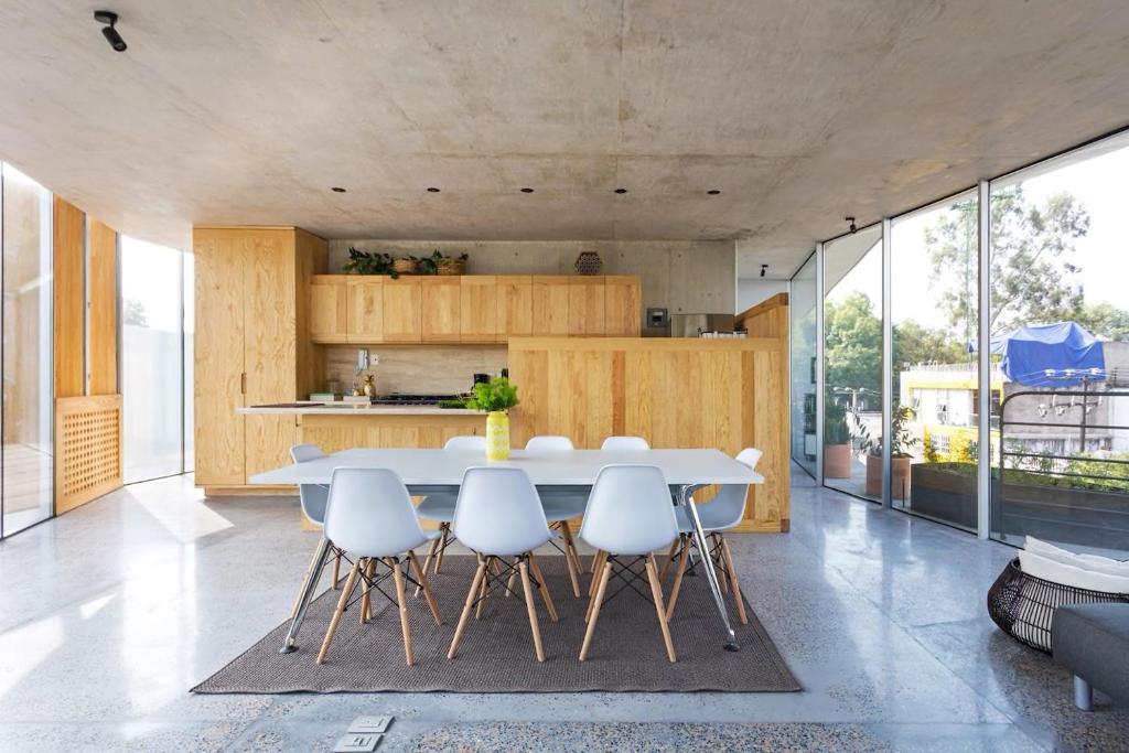 A3  next to Chapultepec Park - Housity