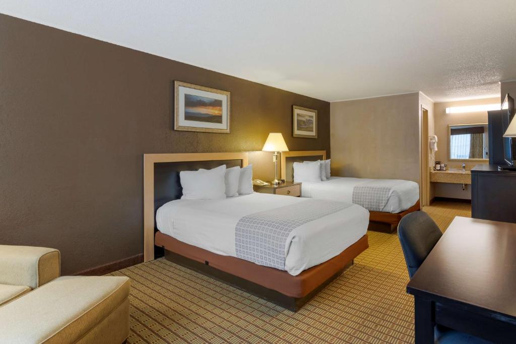 Best Western Smoky Mountain Inn - Double Room With Two Double Beds - Non-Smoking