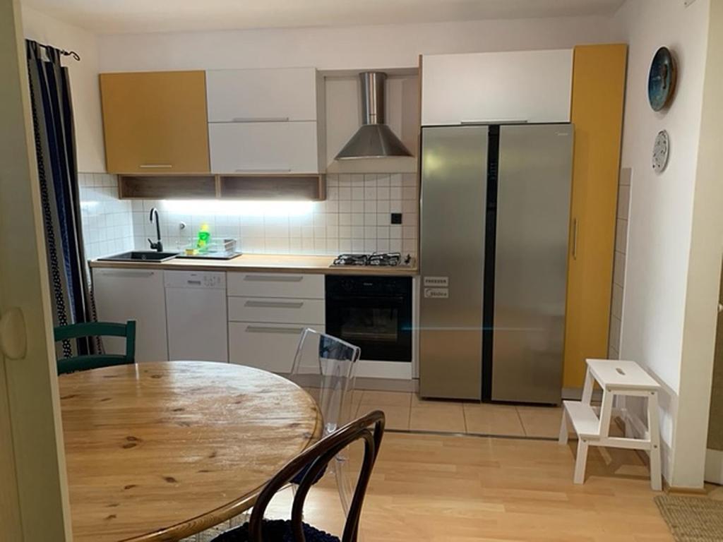 Kuchyňa alebo kuchynka v ubytovaní Apartment Selce 5366b