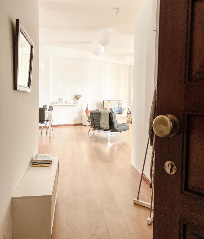 Central Loft with free parking - 14