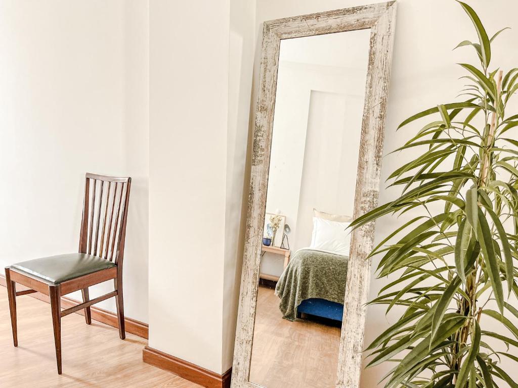 Central Loft with free parking - 9