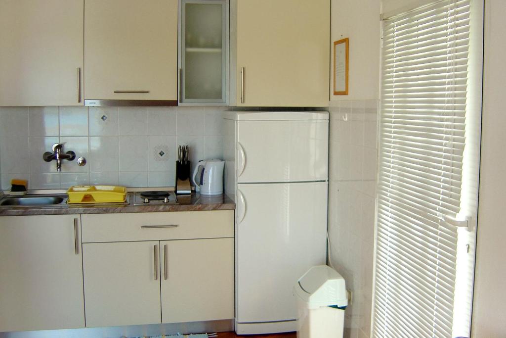 Zdjęcie z galerii obiektu Apartments by the sea Posedarje, Novigrad - 6617 w mieście Posedarje