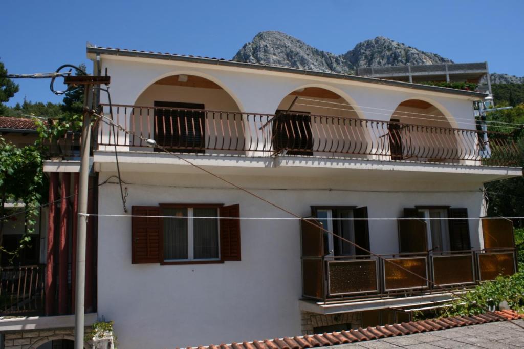 Nespecifikovaný výhled na hory nebo výhled na hory při pohledu z apartmánu