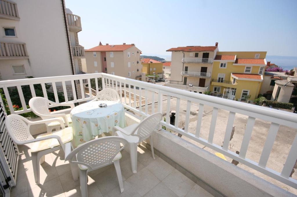 Fotografie z fotogalerie ubytování Apartments with a parking space Makarska - 6640 v destinaci Makarska