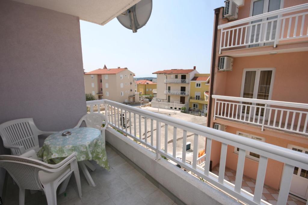Fotografie z fotogalerie ubytování Apartments with a parking space Makarska - 6640 v destinaci Makarska