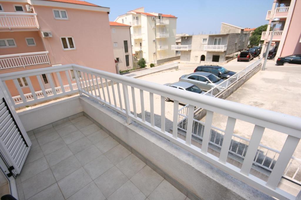 Fotografie z fotogalerie ubytování Apartments with a parking space Makarska - 6640 v destinaci Makarska