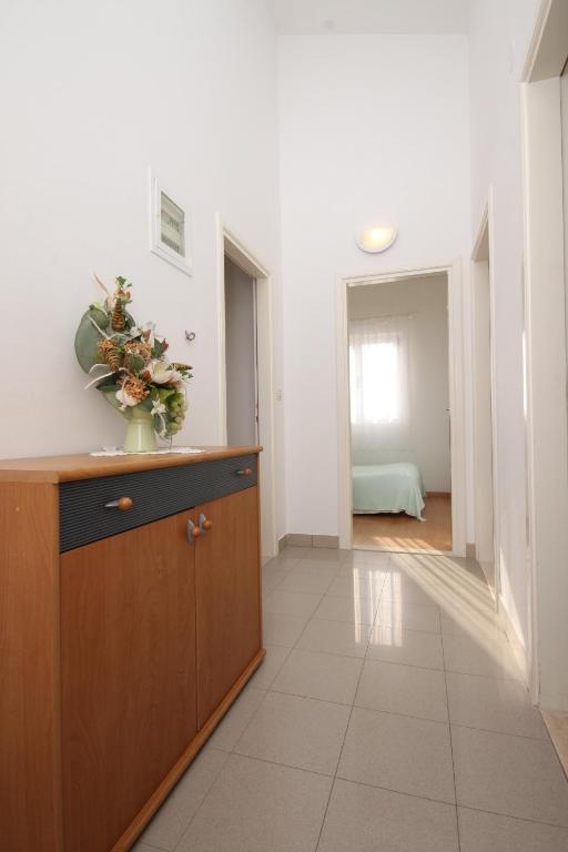 Fotografie z fotogalerie ubytování Apartments with a parking space Makarska - 6640 v destinaci Makarska
