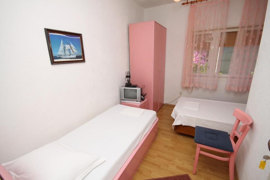 Fotografie z fotogalerie ubytování Apartments with a parking space Podgora, Makarska - 6847 v Podgoře