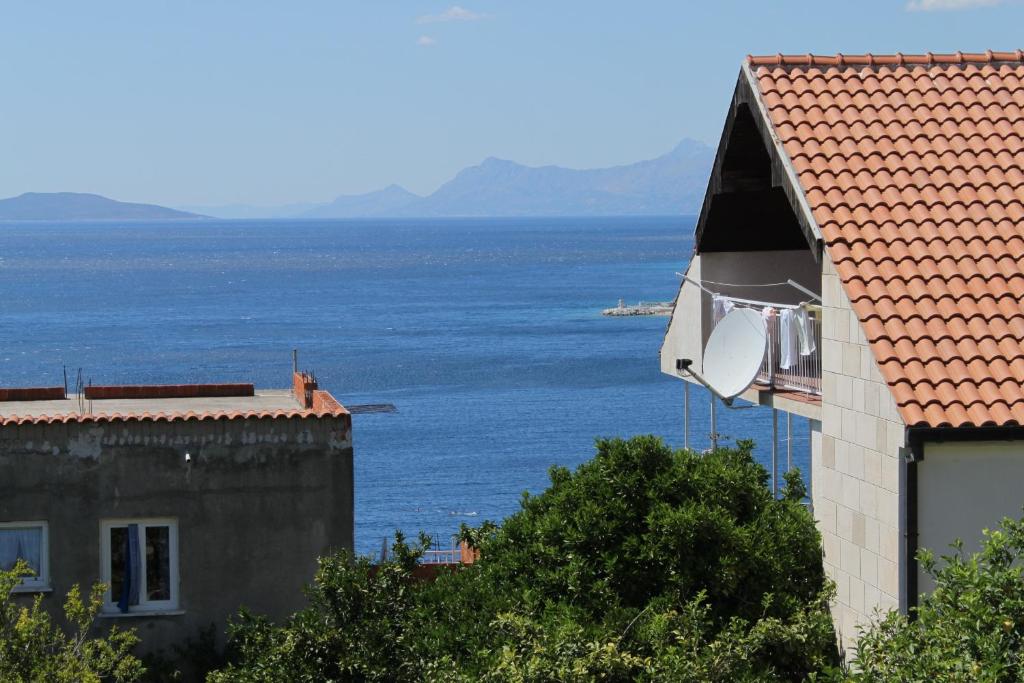 Fotografie z fotogalerie ubytování Apartments with a parking space Podgora, Makarska - 6847 v Podgoře