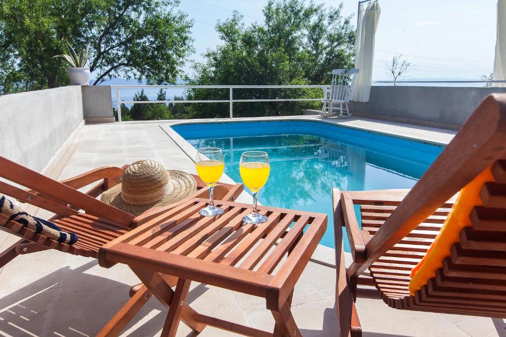 Fotografia z galérie ubytovania Family friendly house with a swimming pool Kotisina, Makarska - 6809 v destinácii Makarska