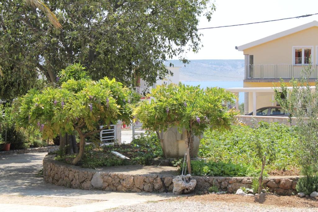 Fotografia z galérie ubytovania Apartments with a parking space Starigrad, Paklenica - 6527 v destinácii Starigrad-Paklenica