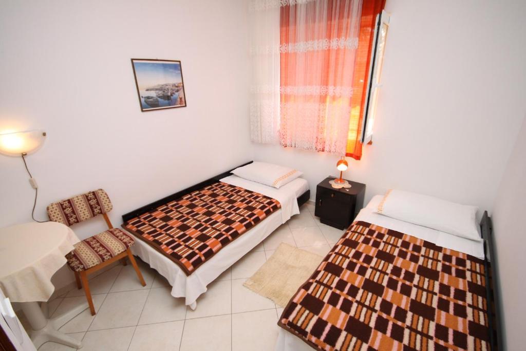 Fotografia z galérie ubytovania Apartments with a parking space Starigrad, Paklenica - 6527 v destinácii Starigrad-Paklenica