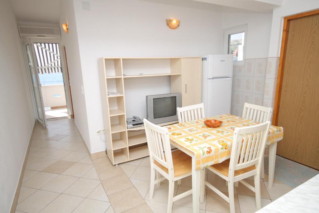 Fotografia z galérie ubytovania Apartments by the sea Metajna, Pag - 6466 v destinácii Zubovići