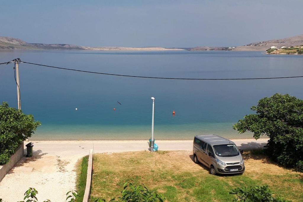Fotografia z galérie ubytovania Apartments by the sea Metajna, Pag - 6466 v destinácii Zubovići