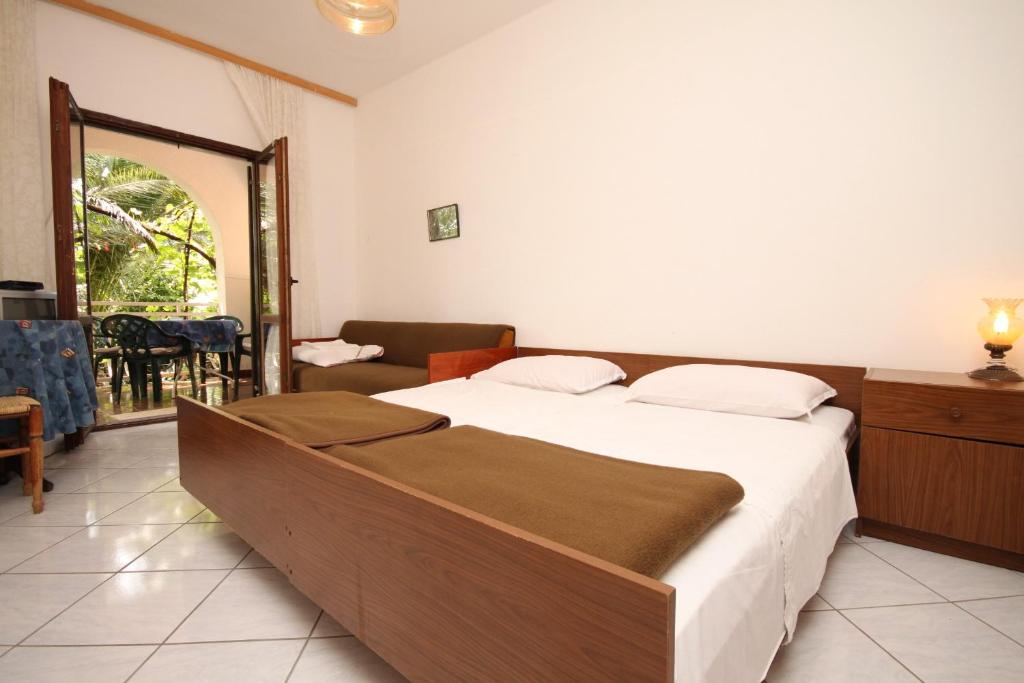 Fotografia z galérie ubytovania Apartments by the sea Starigrad, Paklenica - 6592 v destinácii Starigrad-Paklenica