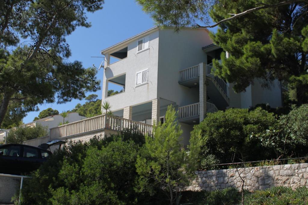 Budova, kde se apartmán nachází