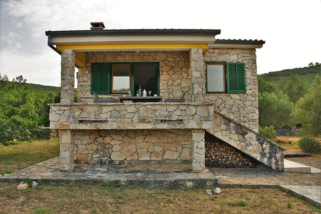 Budova, v ktorej sa dovolenkový dom nachádza