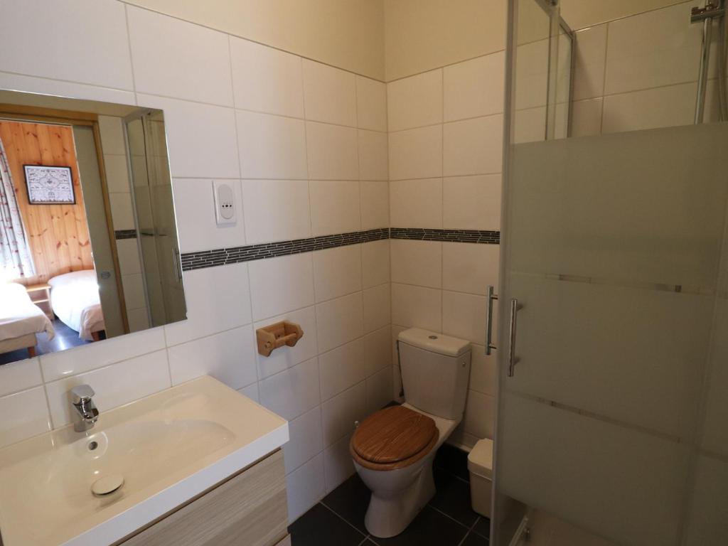 Kúpeľňa v ubytovaní Appartement Moderne, 14 Pers, Proche Pistes, Sauna, WIFI, Animaux Acceptés - FR-1-502-360