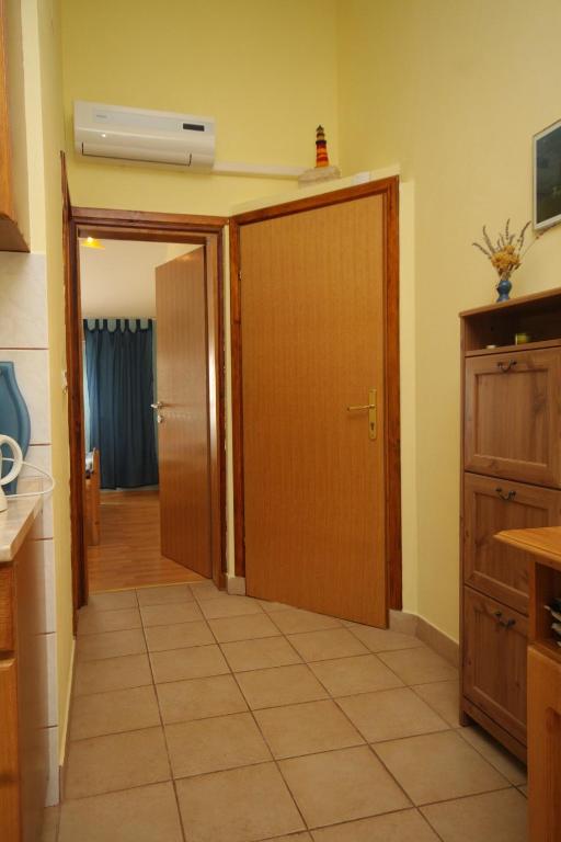 Fotografia z galérie ubytovania Apartments by the sea Zdrelac, Pasman - 8362 v destinácii Ždrelac