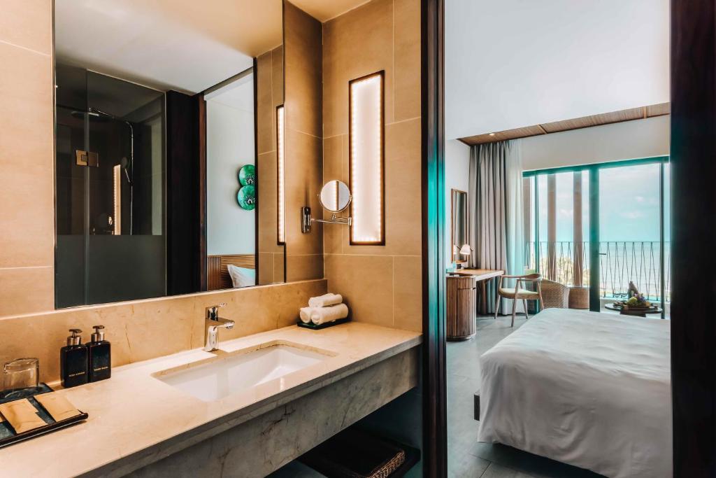 Dusit Princess Moonrise Beach Resort - 11