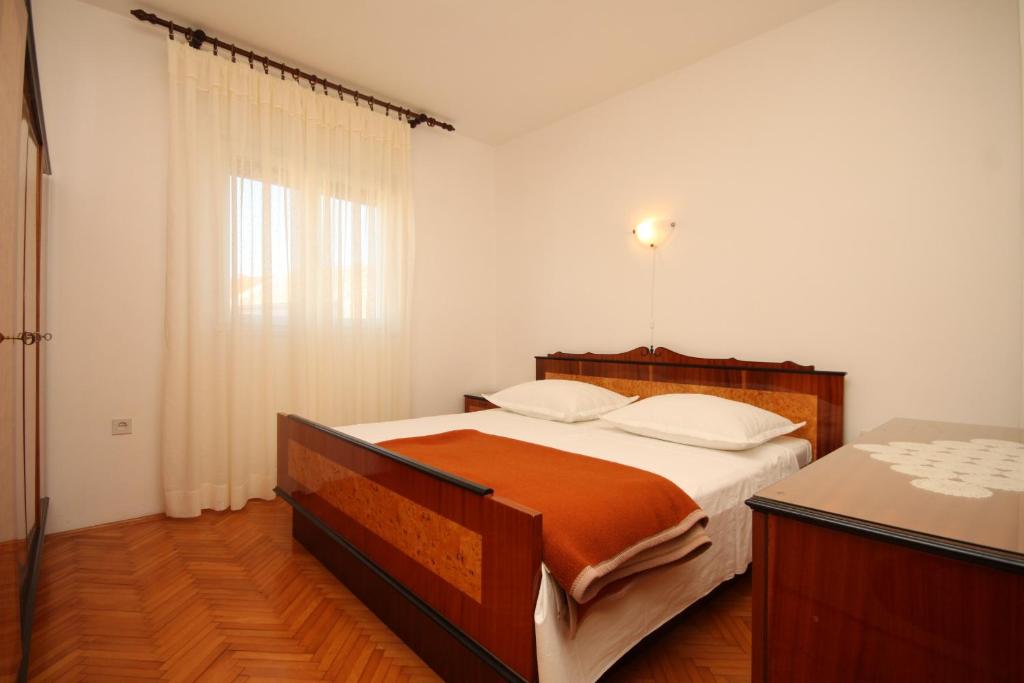 Posteľ alebo postele v izbe v ubytovaní Apartments by the sea Kukljica, Ugljan - 8283