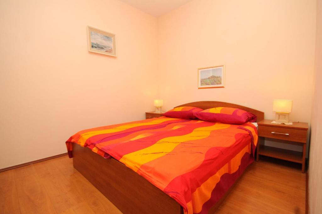 Posteľ alebo postele v izbe v ubytovaní Apartments by the sea Kukljica, Ugljan - 8253