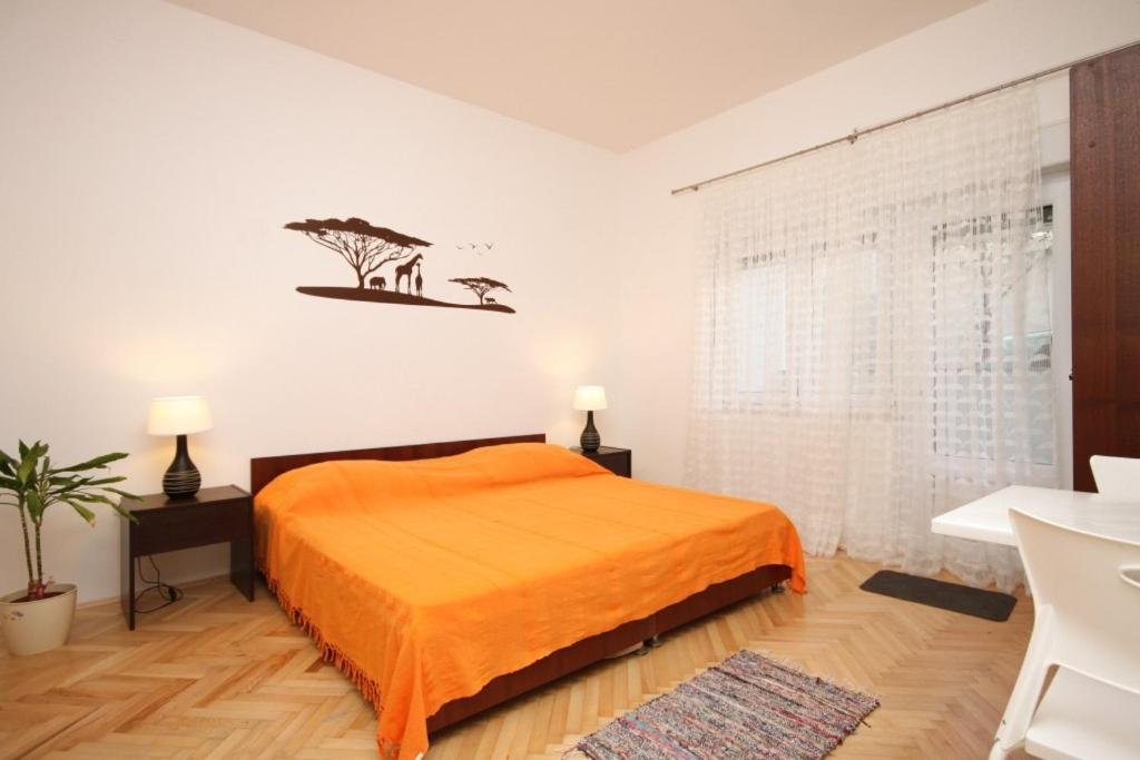 Fotografia z galérie ubytovania Apartments by the sea Duce, Omis - 8633 v Omise
